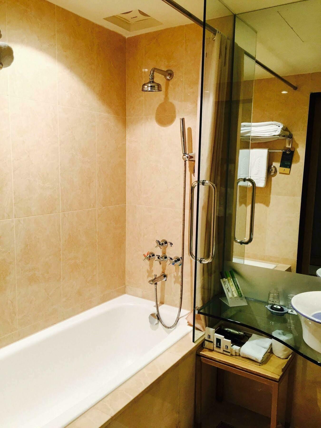 Landmark Inn New Taipei City Bagian luar foto